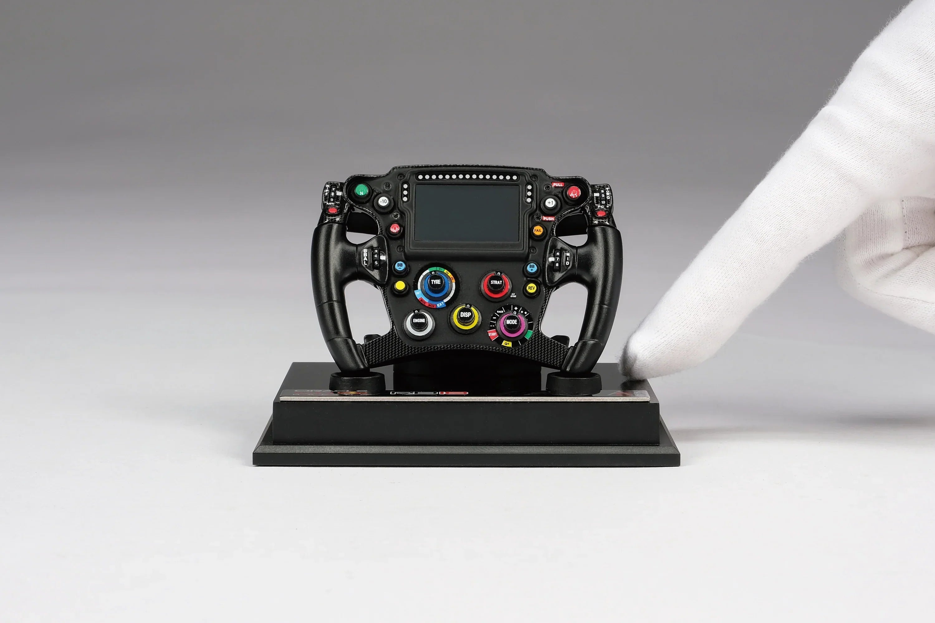 RB18 Amalgam 1:4 Steering Wheel Replica